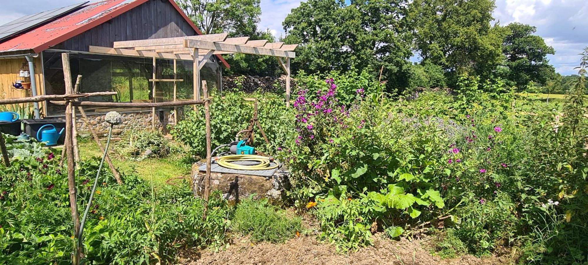 Roulotte A La Ferme Buissonniere Villa La Lande-de-Louge Luaran gambar